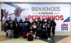 De diferentes naciones, pero fe une a peregrinos de la JMJ en Panamá