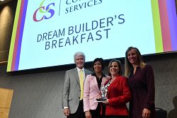 Desayuno honra a benefactores de  CCS del Noreste de Utah