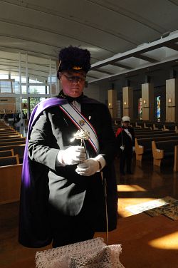 Knights of Columbus offer a pro-life rose in Utah