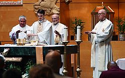 Newly ordained Paulist priest celebrates Thanksgiving Mass at home parish in Layton